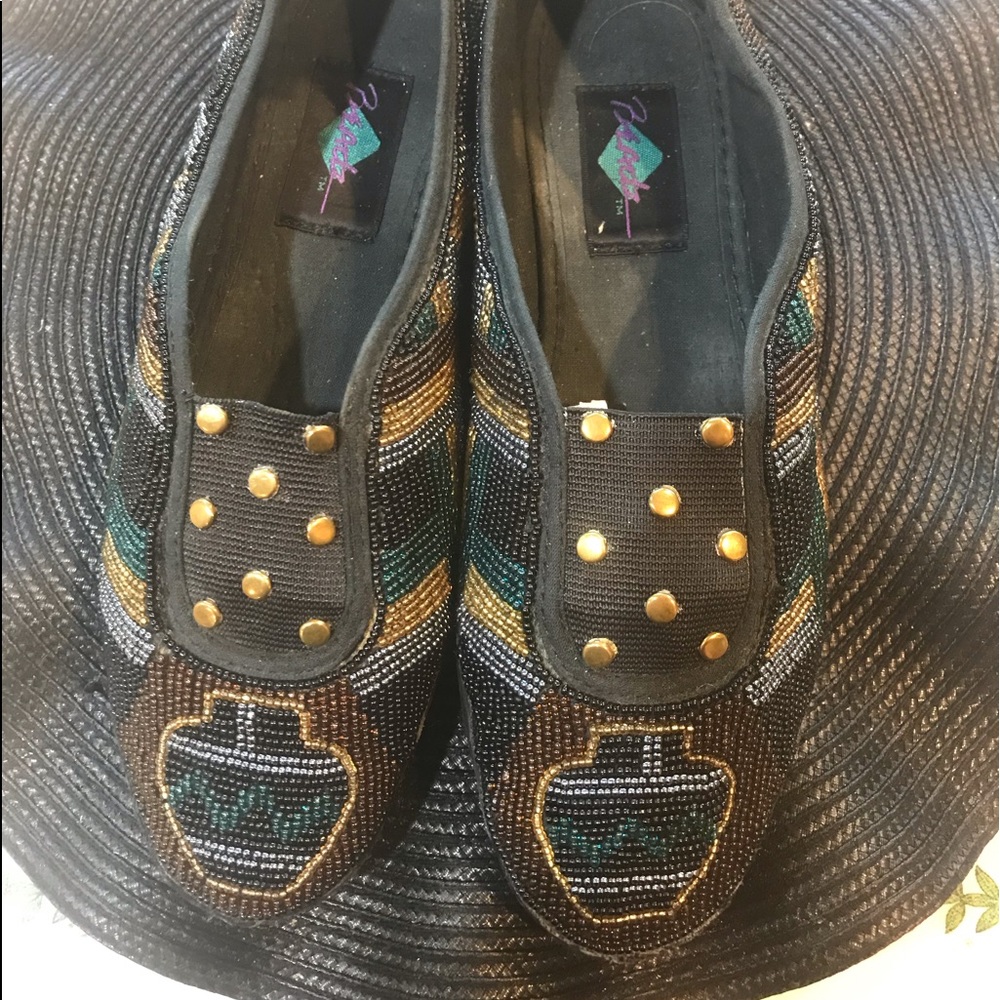 Ladies beaded sneakers